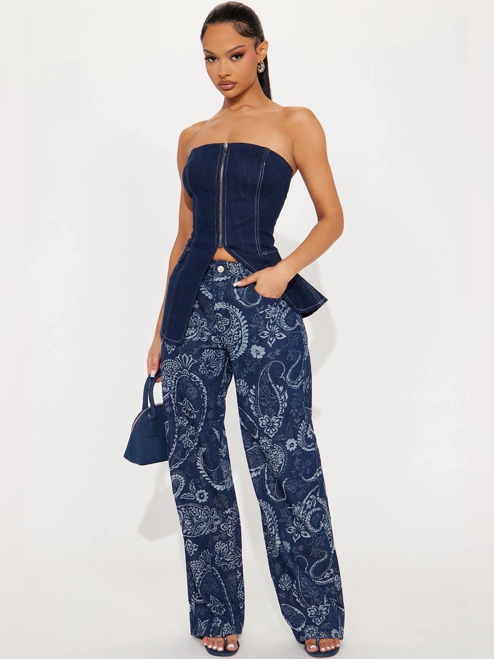 Fashion Nova Dark Blue Paisley Wide-Leg Jeans Size 15